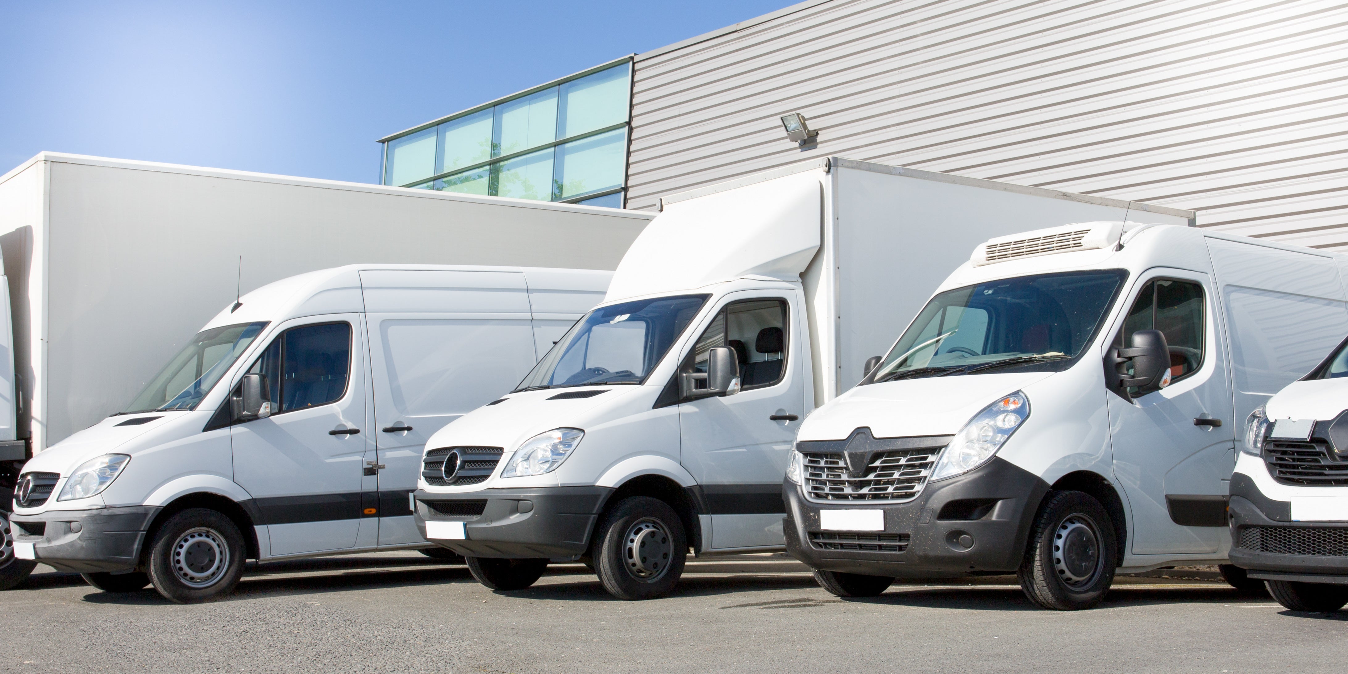 Fleet Safety 101: A Manager's Guide to Commercial Vehicle Brake Pad Maintenance
